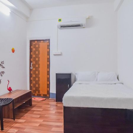 Hotel O Dc Lodge Kaharpara Bagian luar foto