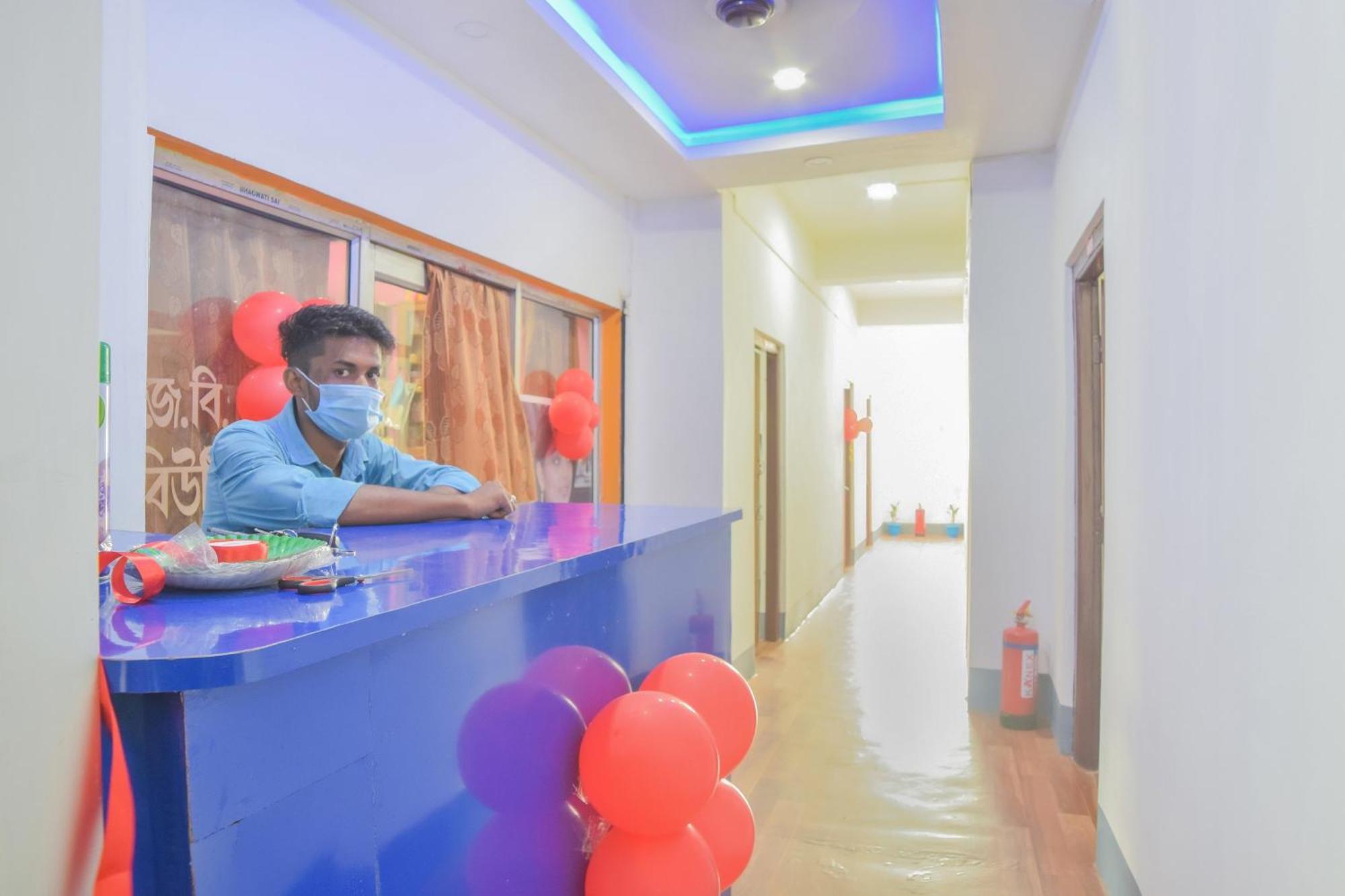Hotel O Dc Lodge Kaharpara Bagian luar foto
