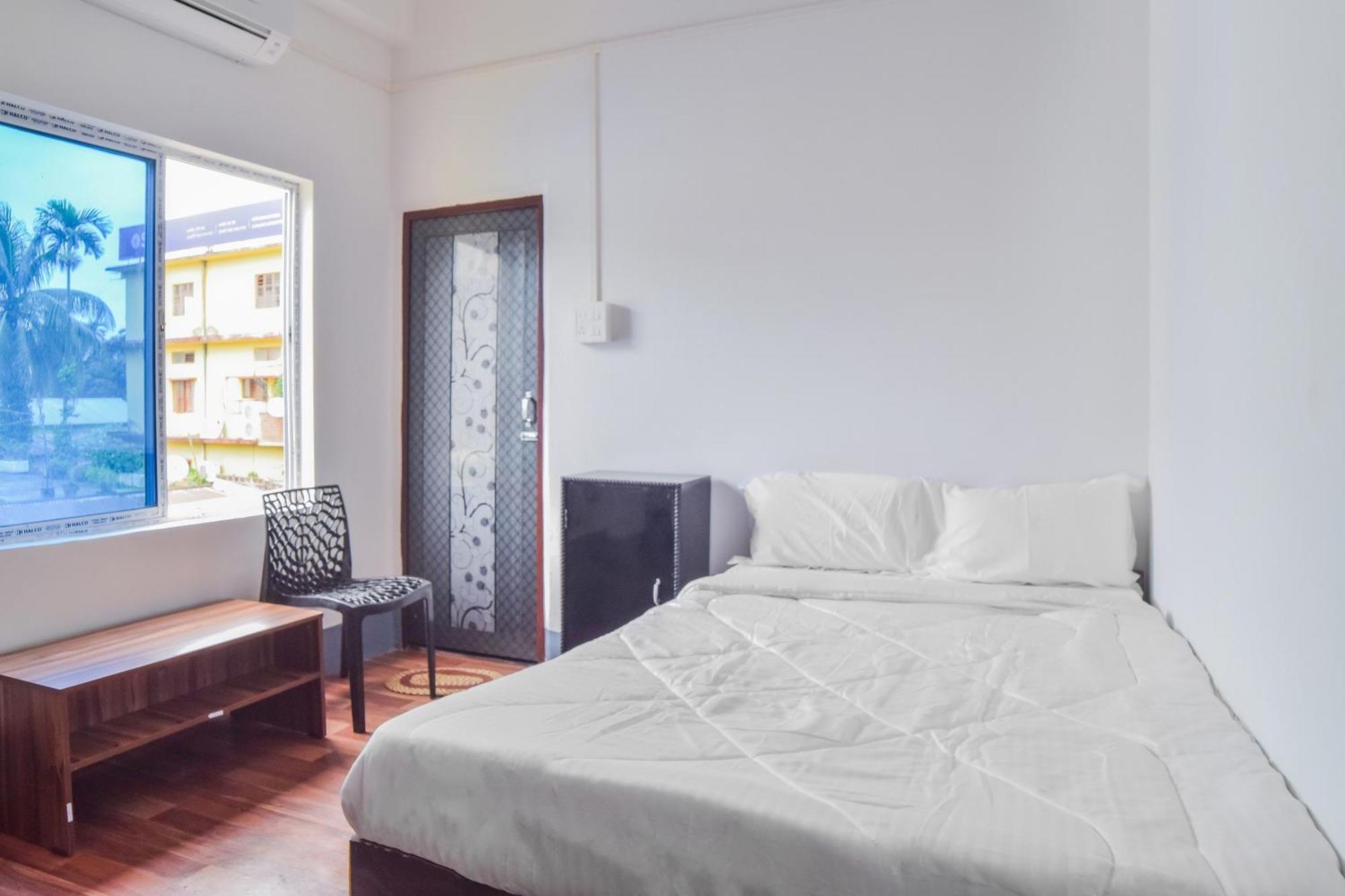 Hotel O Dc Lodge Kaharpara Bagian luar foto