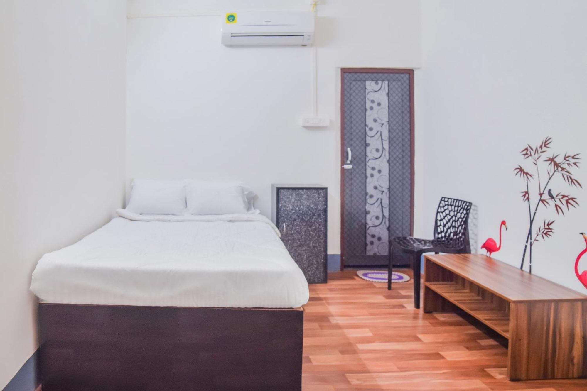Hotel O Dc Lodge Kaharpara Bagian luar foto